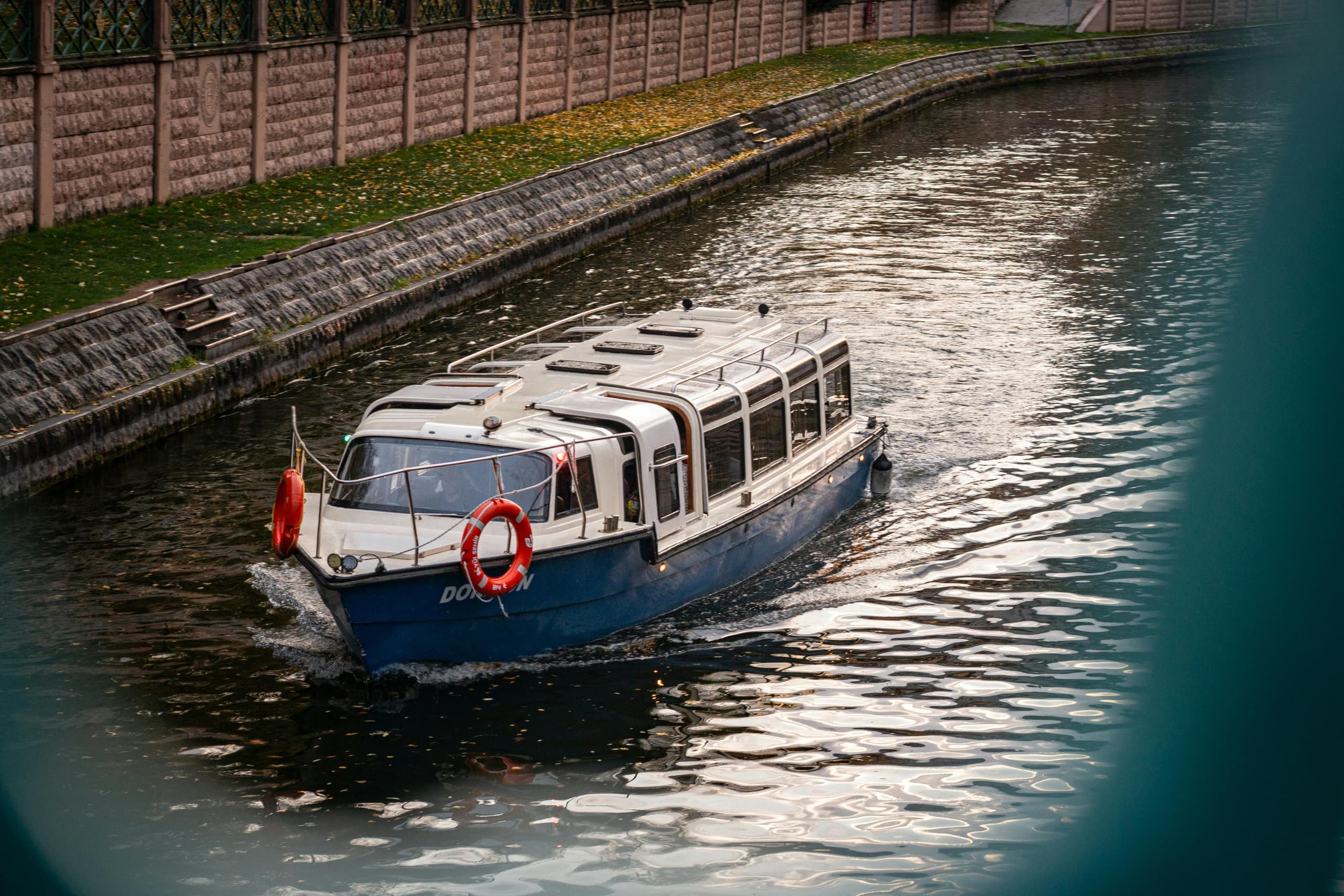 Barco Nico - Con Capitan: Captain-Led Small-Group Boat Trips from Badalona