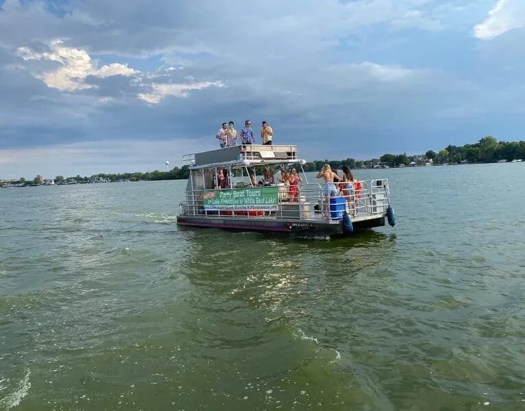 Lake Minnetonka 3-Hour Party Cruise — 18-Passenger Private Boat