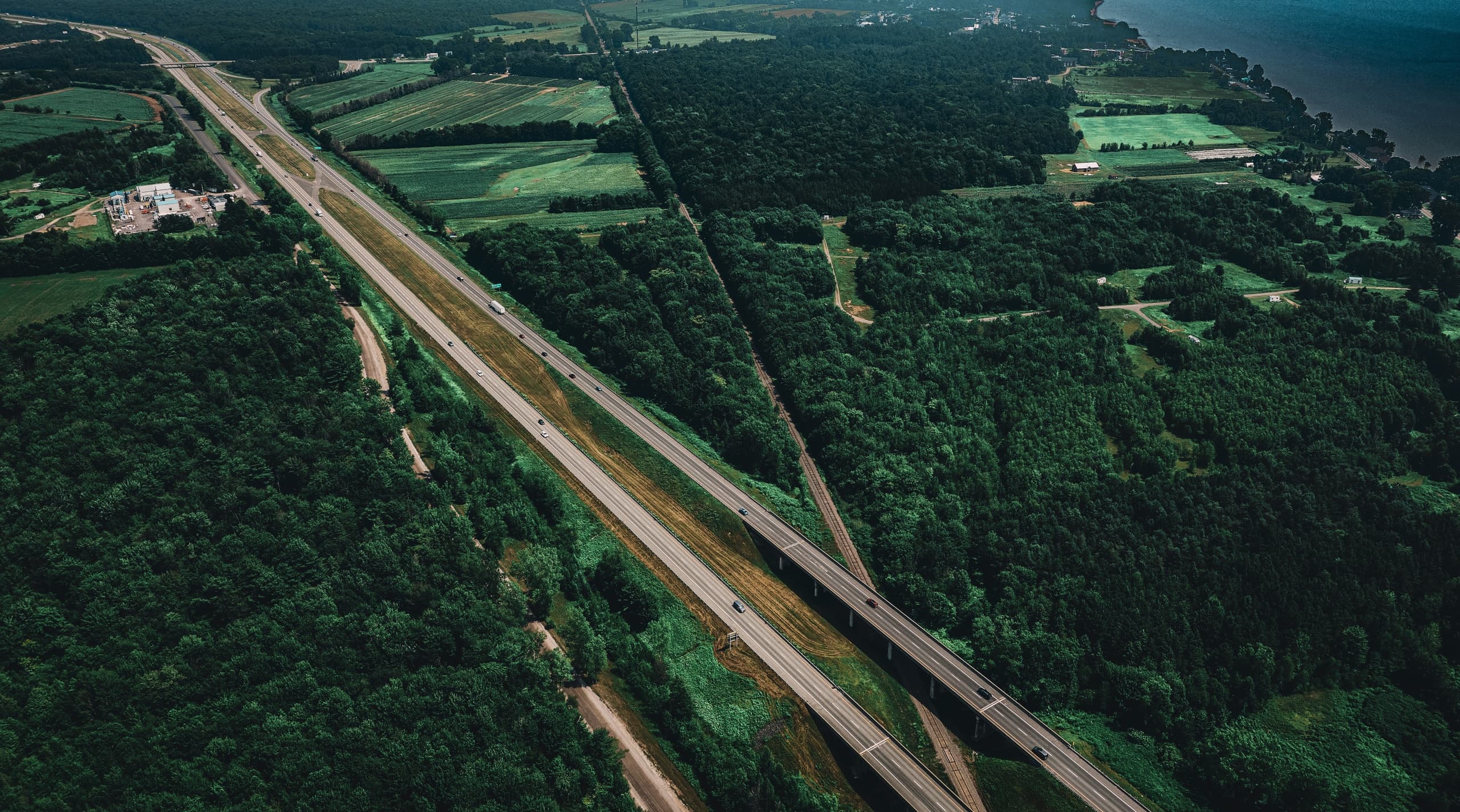 Helicopter Over Lac Saint‑Pierre: Wetlands & Birdlife from Trois‑Rivières photo 3