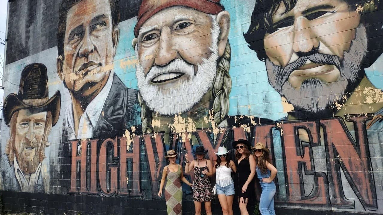 Murals and Mimosas: A 1.5-Hour Photo Tour of Nashville’s Most Iconic Street Art