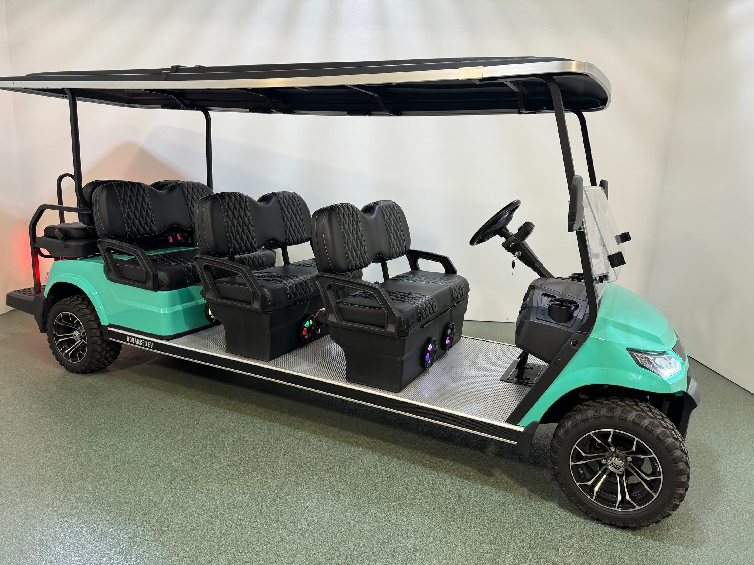 Electrical Golf Cart Rentals at Beachside Plaza