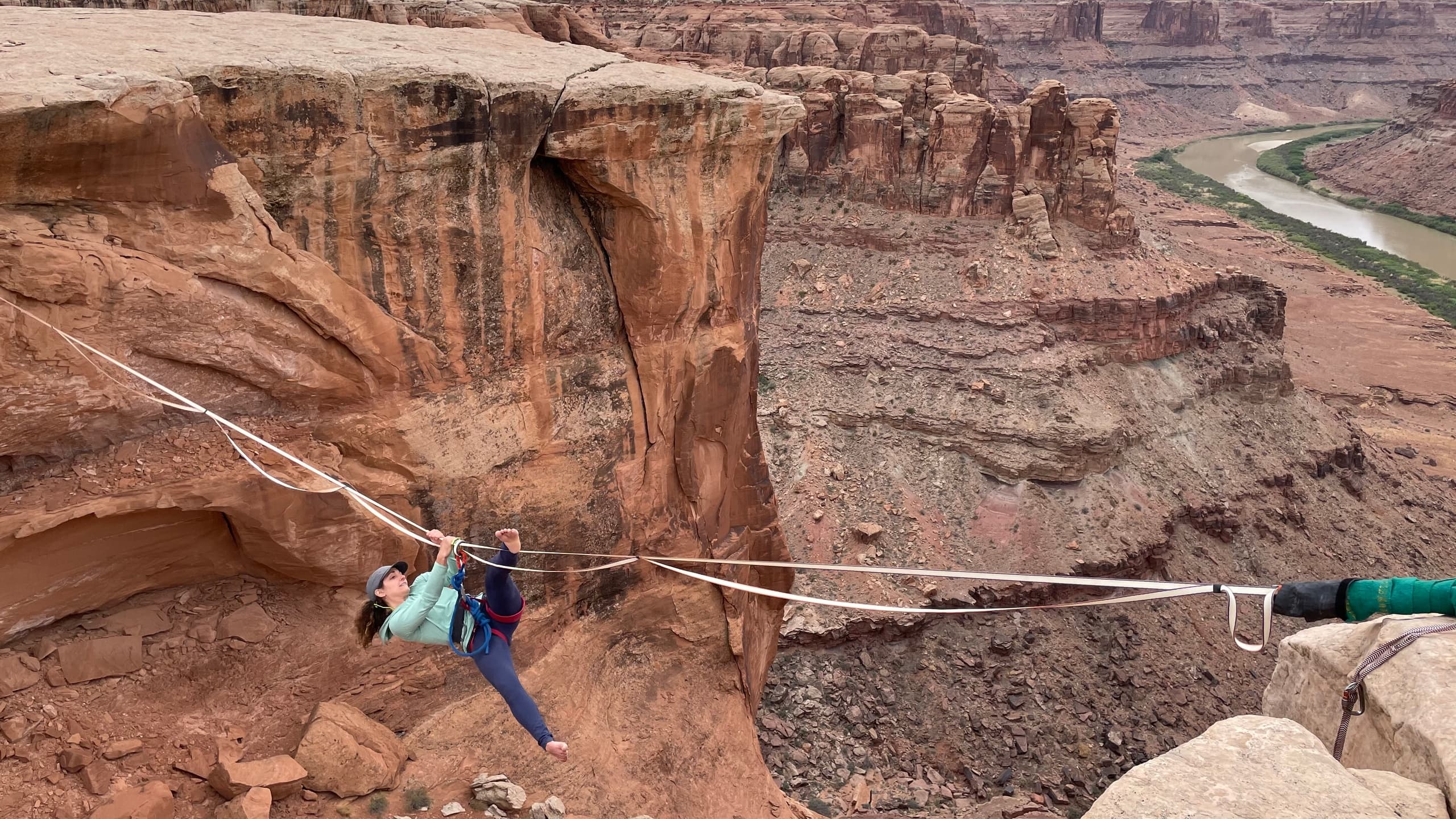 Master the Art of Highlining in Moab: A Full Day Course for Beginners and Intermediates