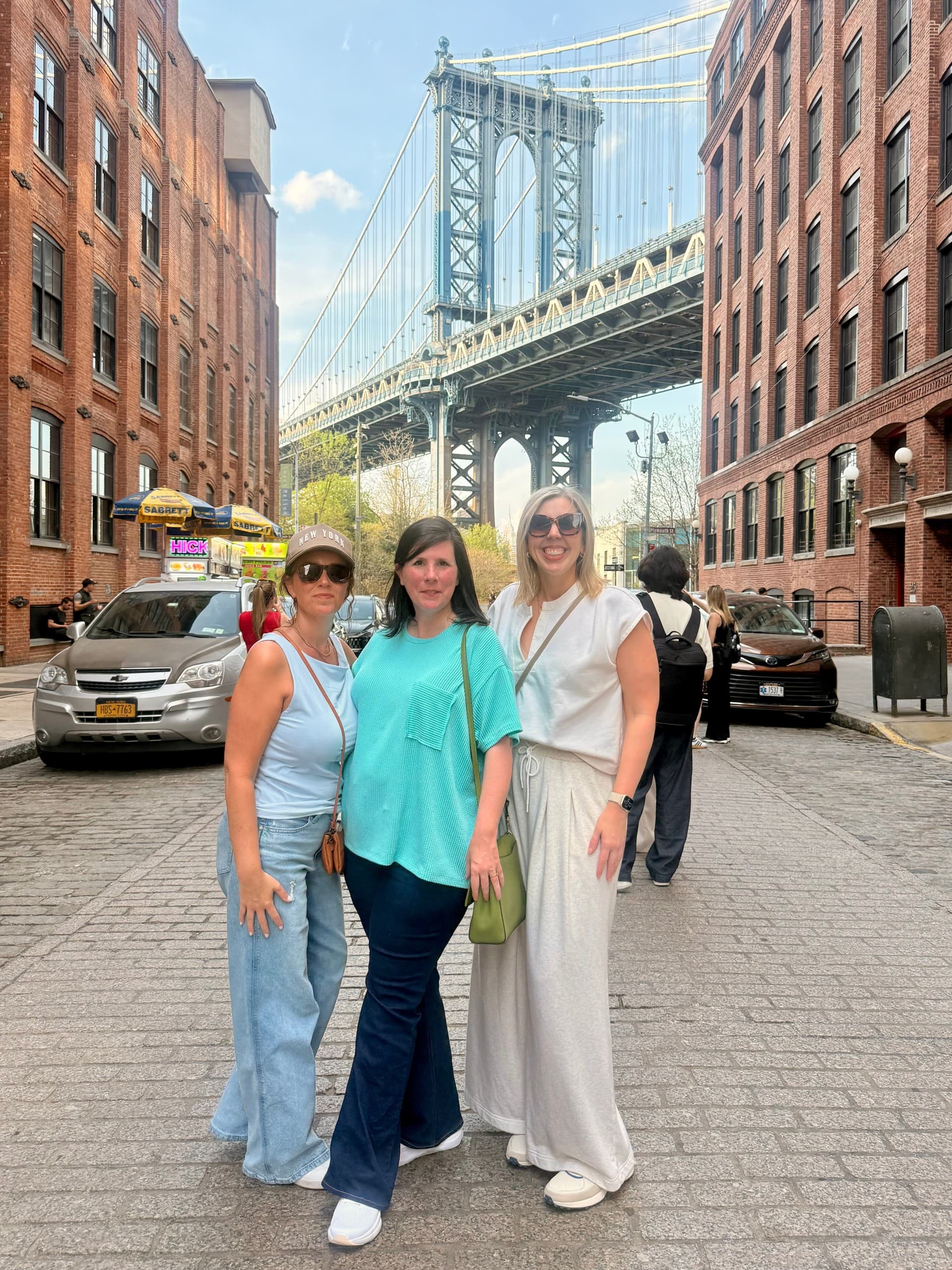 Manhattan-to-Brooklyn Loop: Subway, Brooklyn Bridge Walk & Ferry Return