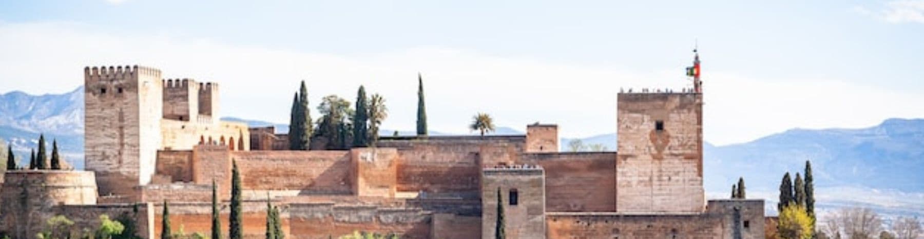Alhambra Essentials Tour with Granada Turismo y Ocio