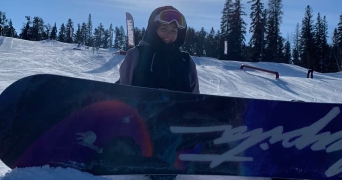 Learn to Snowboard in Saskatoon: 1-Hour Lessons with Jocelyn Montes