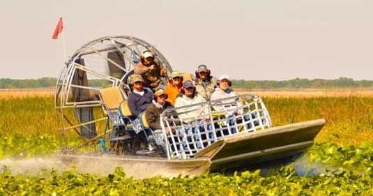 Private Airboat Tour with Grape Hammock Fish Camp in Lake Wales