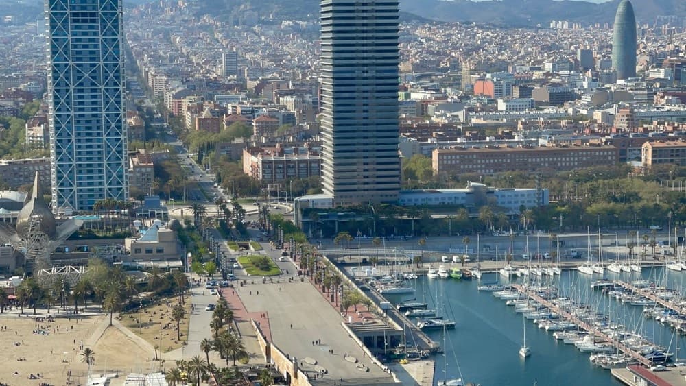 Aerial Water-Activities in Barcelona with Helicóptero Barcelona