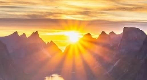 Sail the Midnight Sun: Lofoten Golden-Hour Cruise from Svolvær