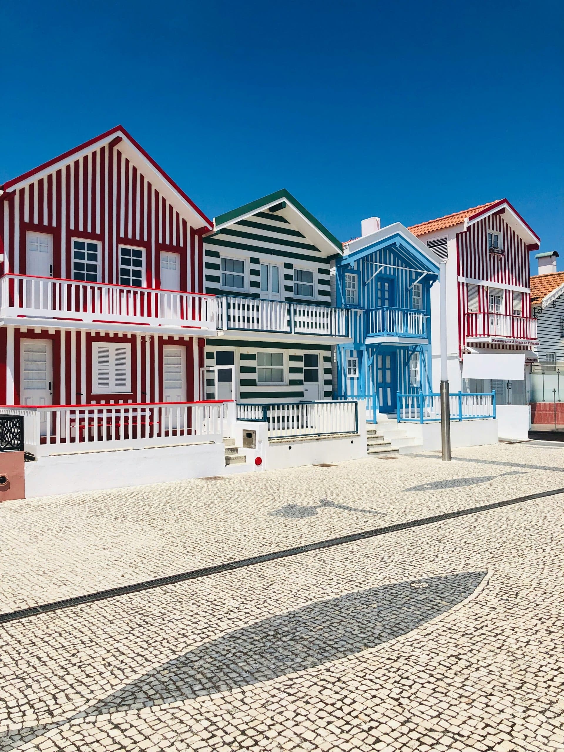 Aveiro, Costa Nova & Coimbra: Day Trip from Porto with Moliceiro Boat Ride