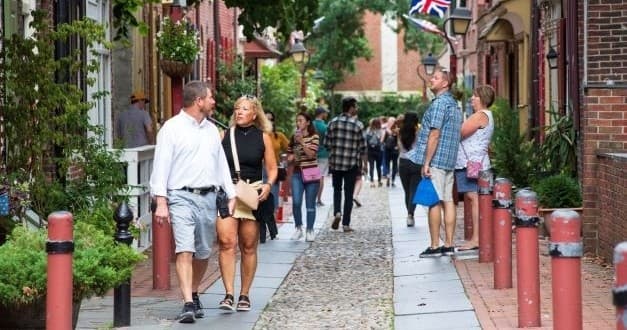 Founding Fathers and Mothers Walking Tour in Philadelphia