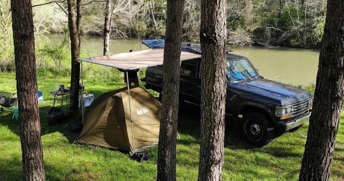 Riverside Tent Camping at Smooth Rapids Outfitters, Tennessee