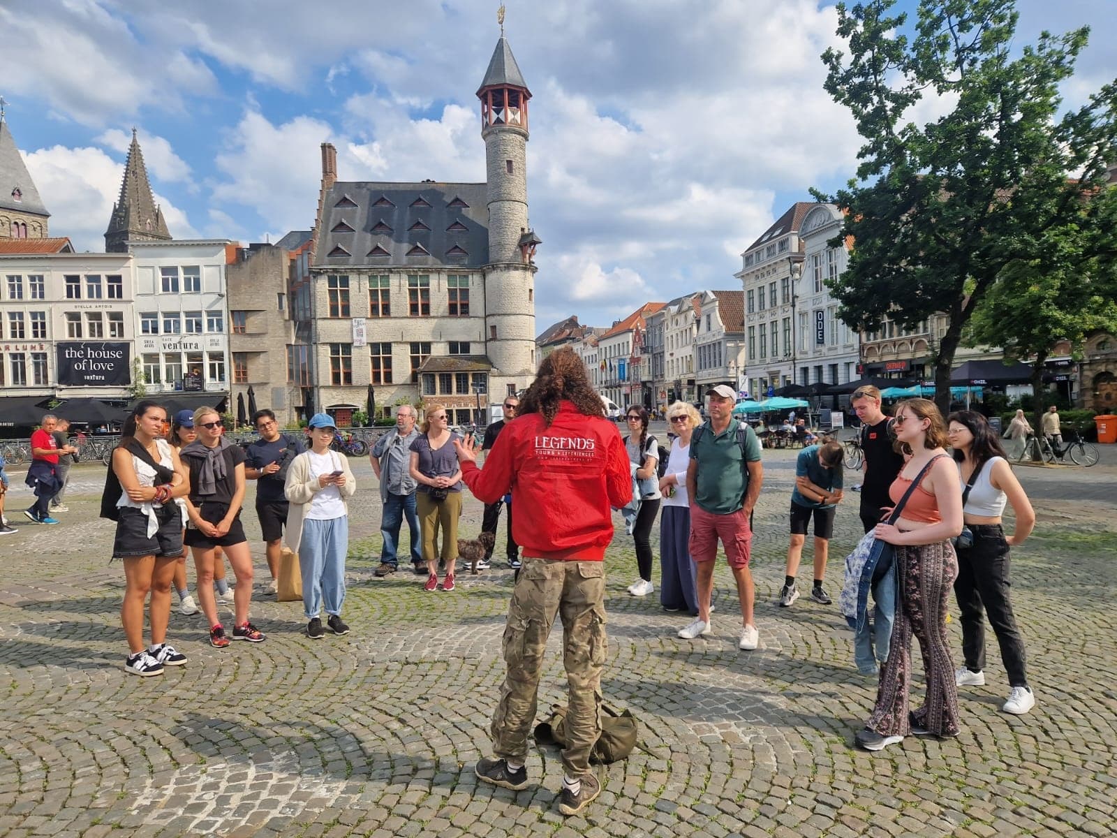Explore Gante’s Medieval Mysteries: Free Historical Walking Tour of Legends and Lore