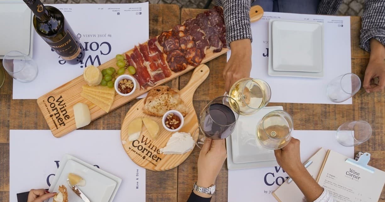 Wine and Culture at Reguengos Private Winery Lunch