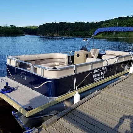 Cruise the Cliffs: Pontoon Boat Rental on the Wisconsin River