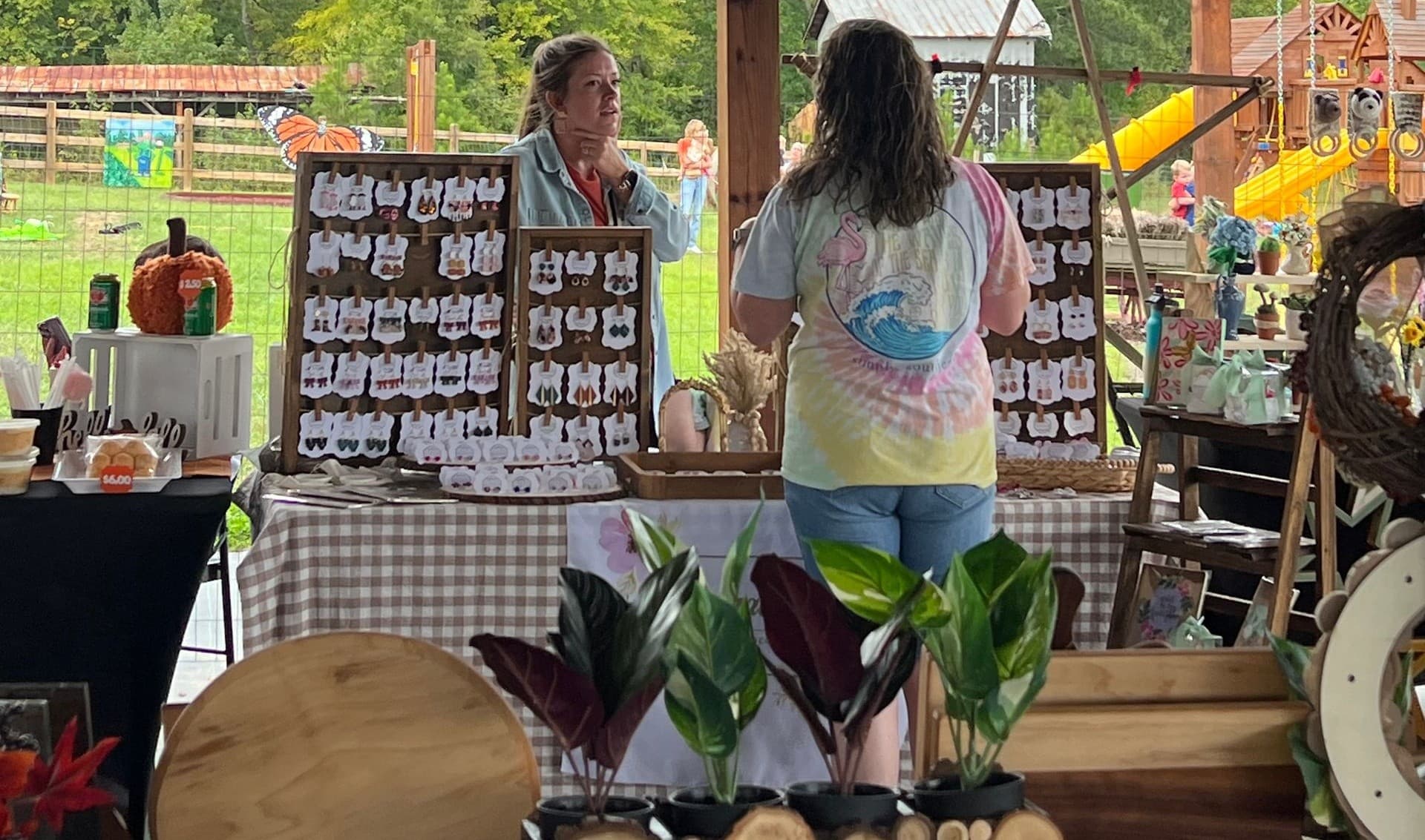 Grasshopper Farms Makers Market: Farm-to-Craft Shopping Near Raleigh