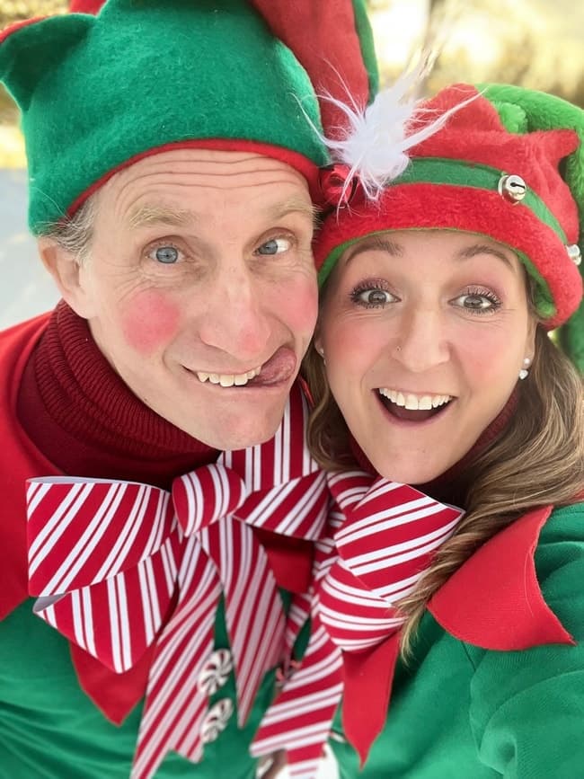 Toronto Elf Appearance: Book a Festive Mascot for Holiday Events photo 1