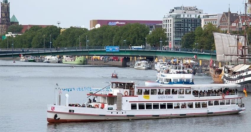 Water Activities: Vegesack to Pier2/Waterfront Boat Ride with Hal Över