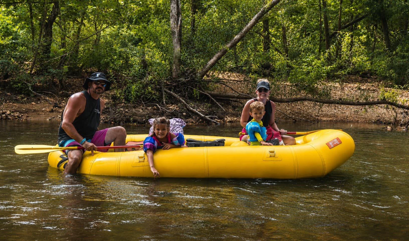 Gentle Rafting on the Hocking River: Family-Friendly Float in Hocking Hills photo 2