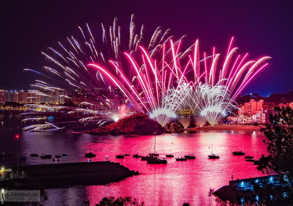 Sail Blanes Fireworks: Sunset Swim, Cava & Fuegos from the Sea