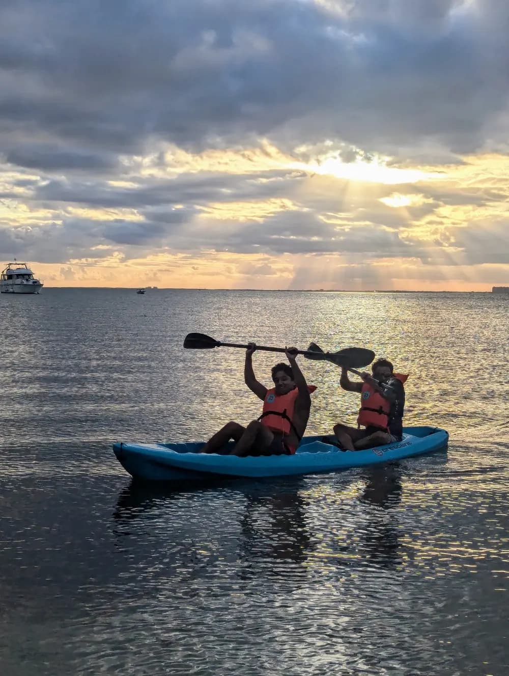 Paddling Pelican Harbor: Kayak Rentals in Miami’s Calm Channels photo 1