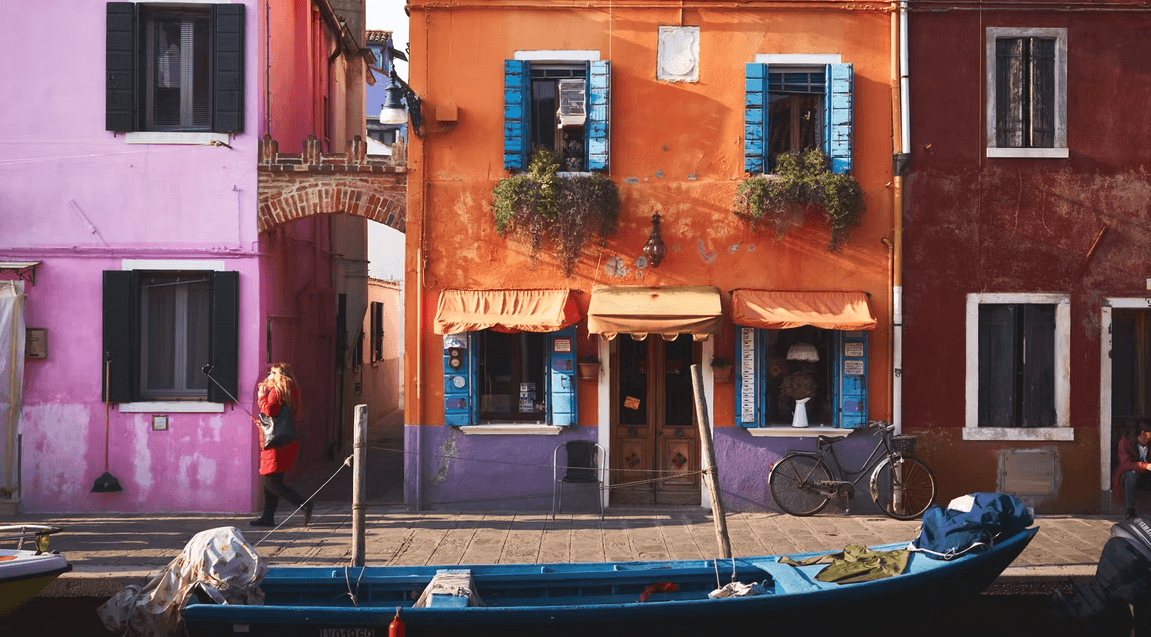 Northern Lagoon Islands Tour & Murano Glass by AQA Venice