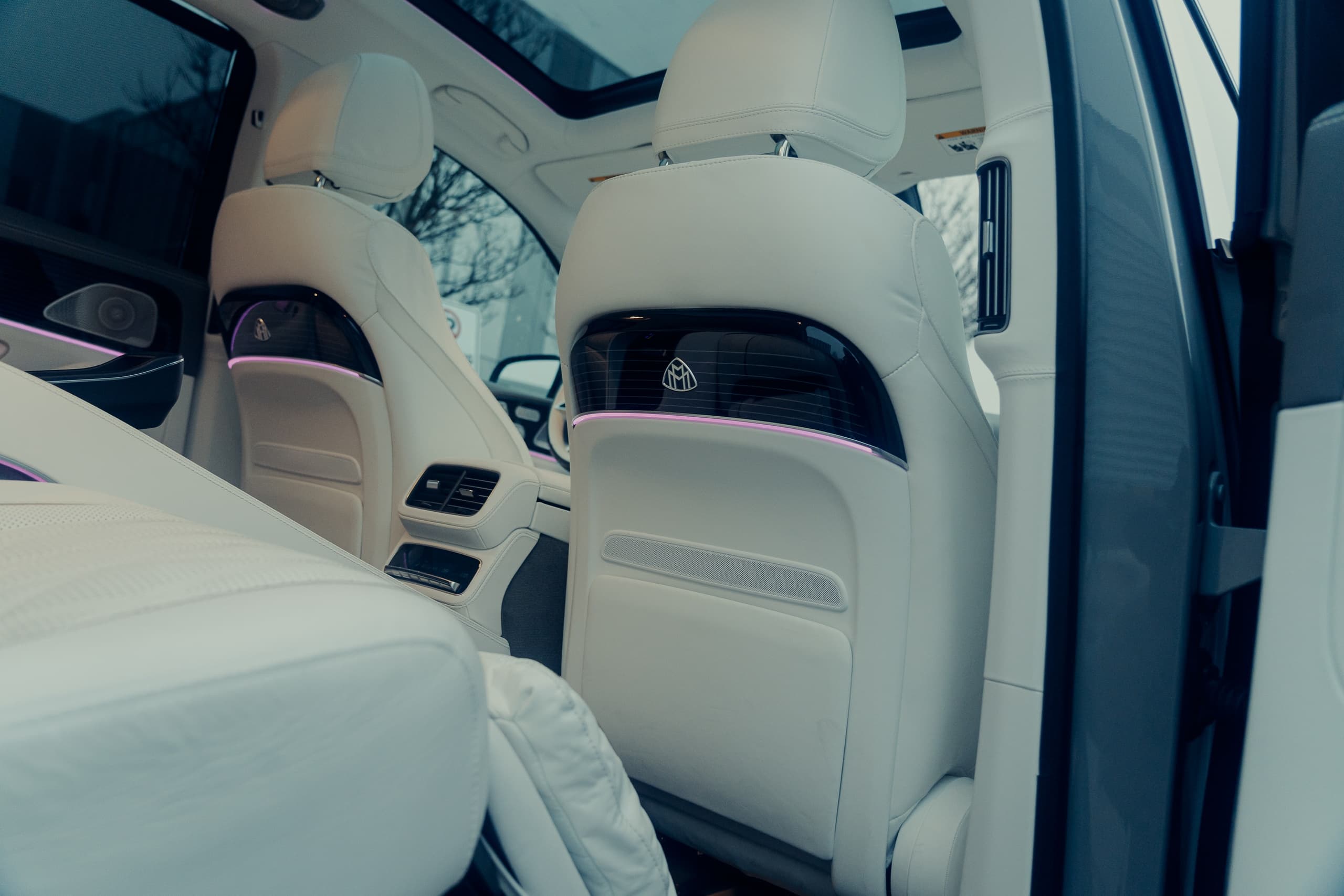 Chicago by Maybach: Drive the Mercedes‑Maybach GLS 600 Along the Lakefront photo 2