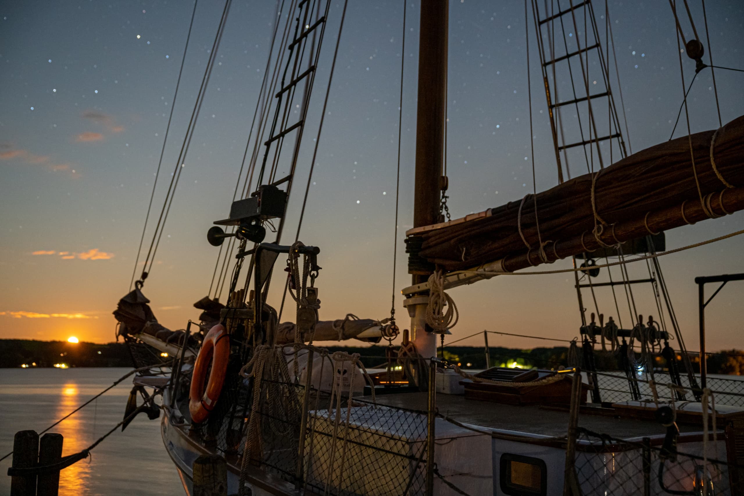 Night Sailing & Stargazing on Suttons Bay Great Lakes