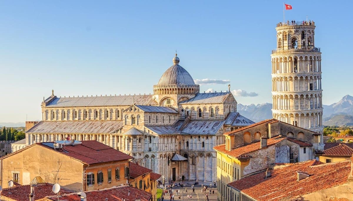 Tuscany Private Day Trip: Pisa & Florence with Bologna Tour