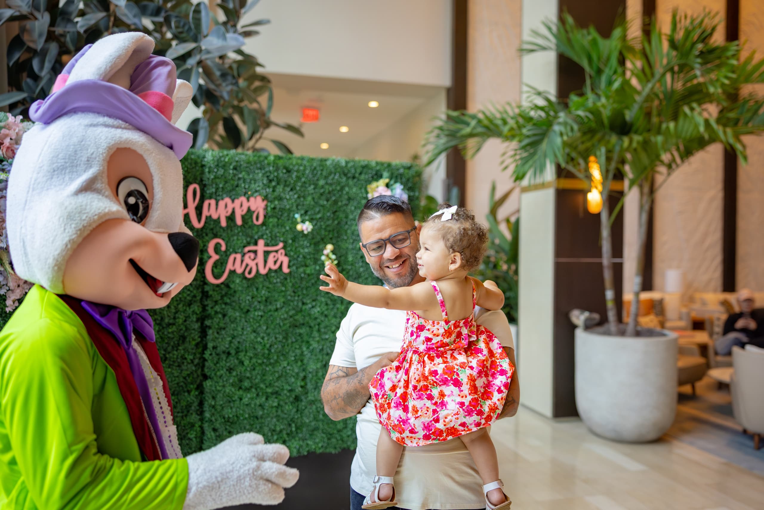 Photos With the Easter Bunny: West Palm Beach Brunch Portraits & Charity