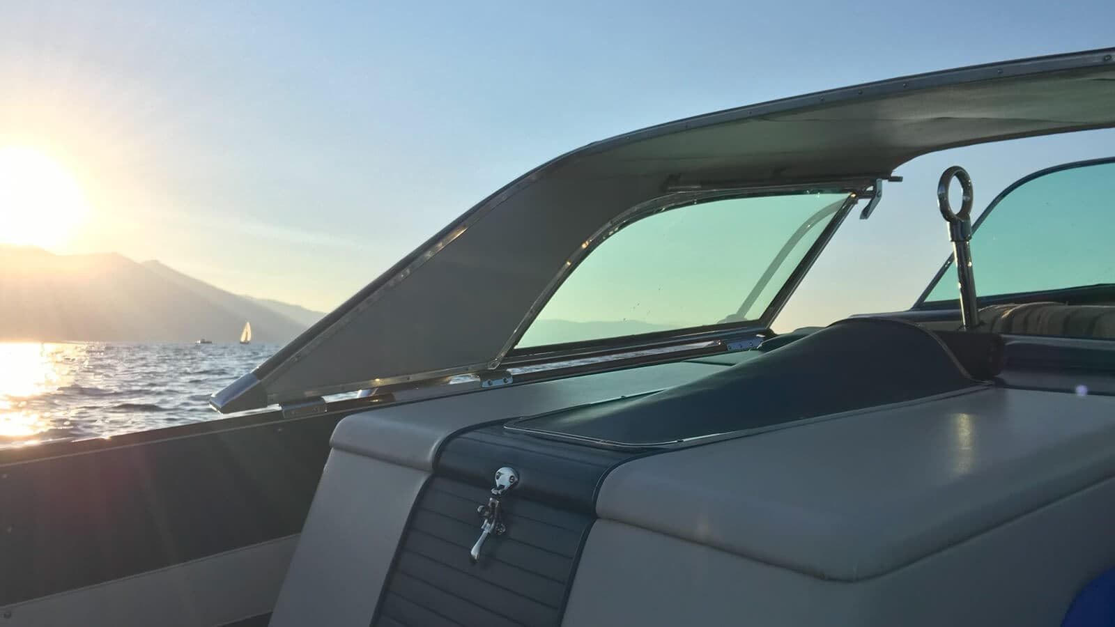 Alpenglow Private Sunrise Cruise in South Lake Tahoe