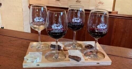 Discover the Barossa Valley Gourmet Food and Wine Tour: A Day of Scenic Views and Culinary Delights