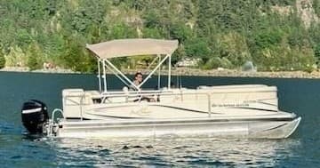 Water Activities with Killer’s Cove Boat Rentals in Harrison Hot Springs
