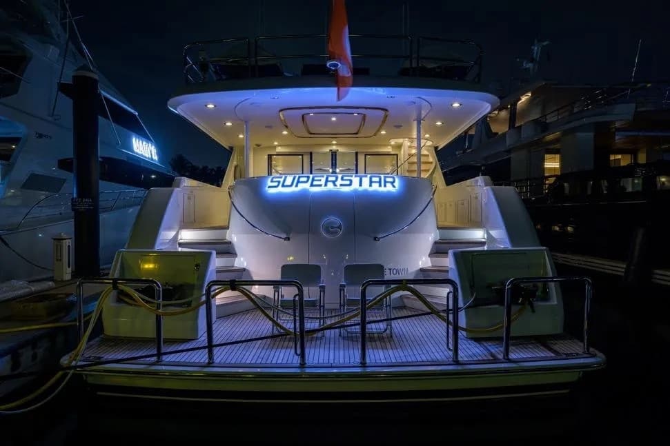 Sunset on a 112' Superyacht: 4-Hour Sarasota Bay Charter photo 4