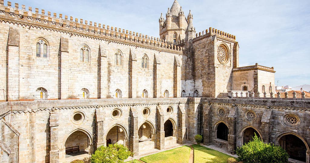 Historic Day Tours & Cultural Tours in Alentejo, Portugal