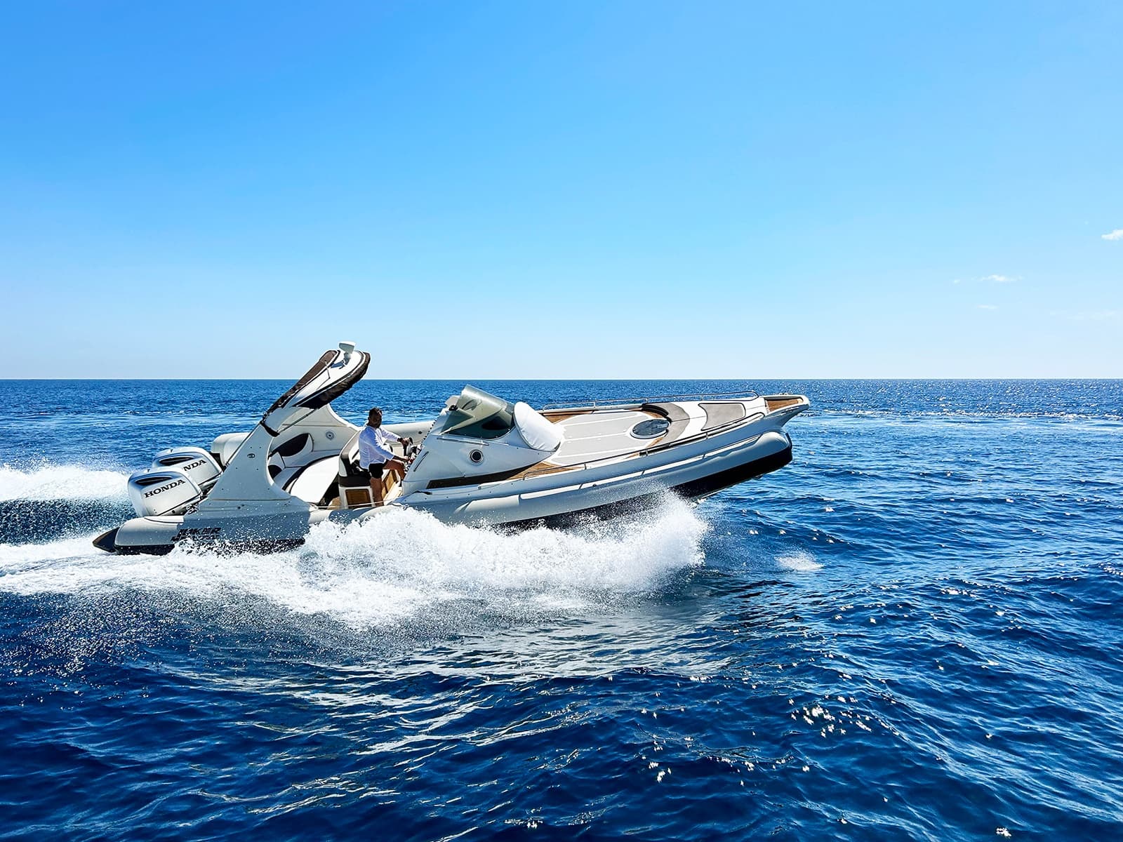 Speedboat Adventures with Sicily Boats in Pachino