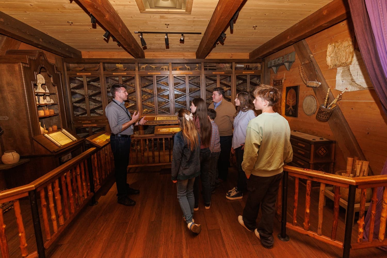 Inside the Ark Encounter: 90-Minute Guided Walk Through a Life-Size Noah’s Ark photo 4