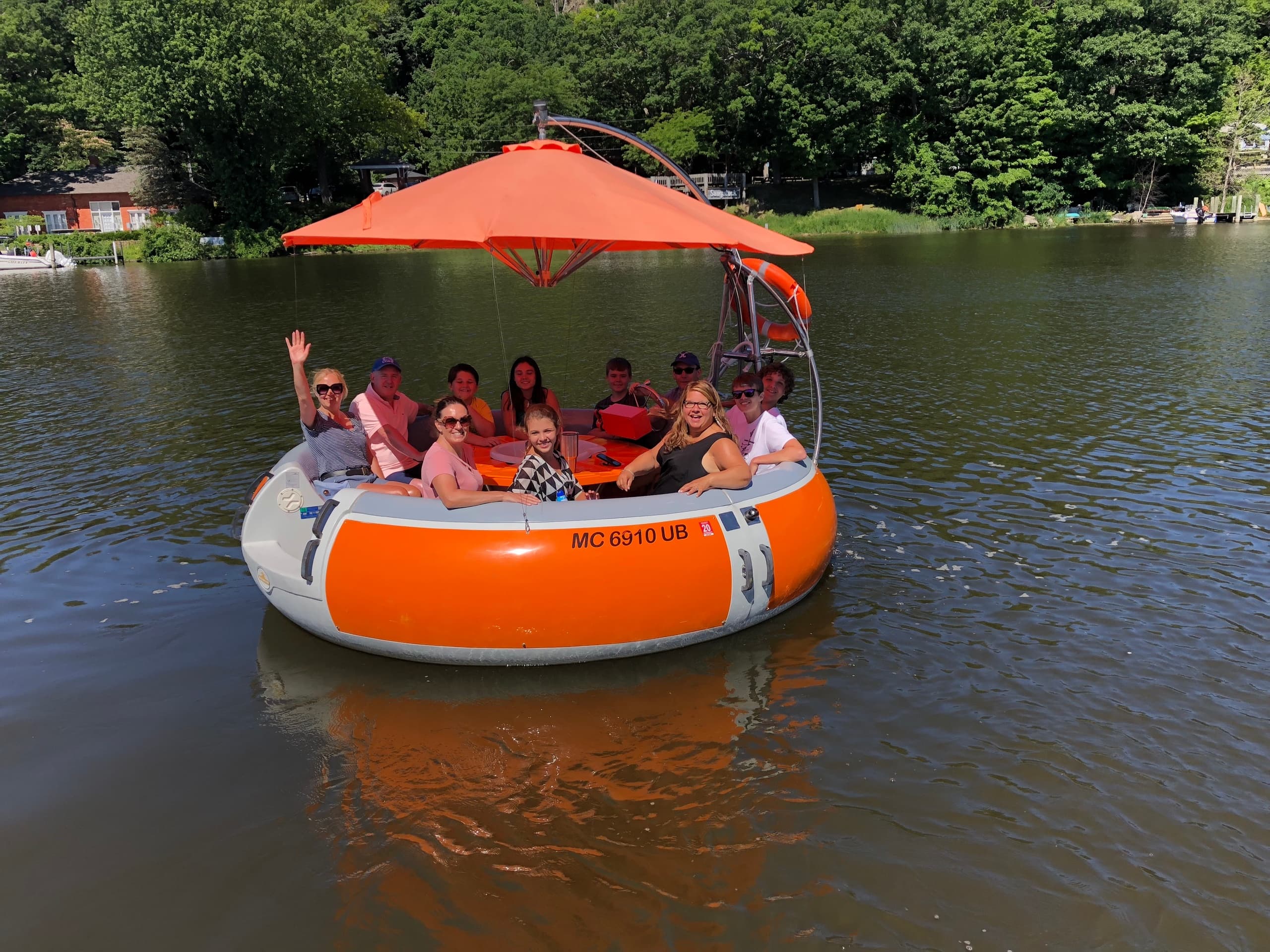 Watercraft Fun with Boat Rentals of America - Tempe Town Lake