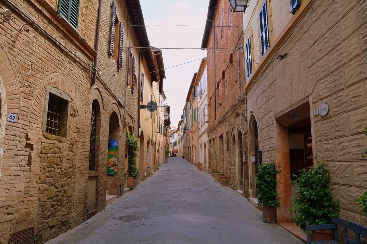 Florence to Montalcino and Montepulciano: Private Licensed Transfer in Tuscany photo 1