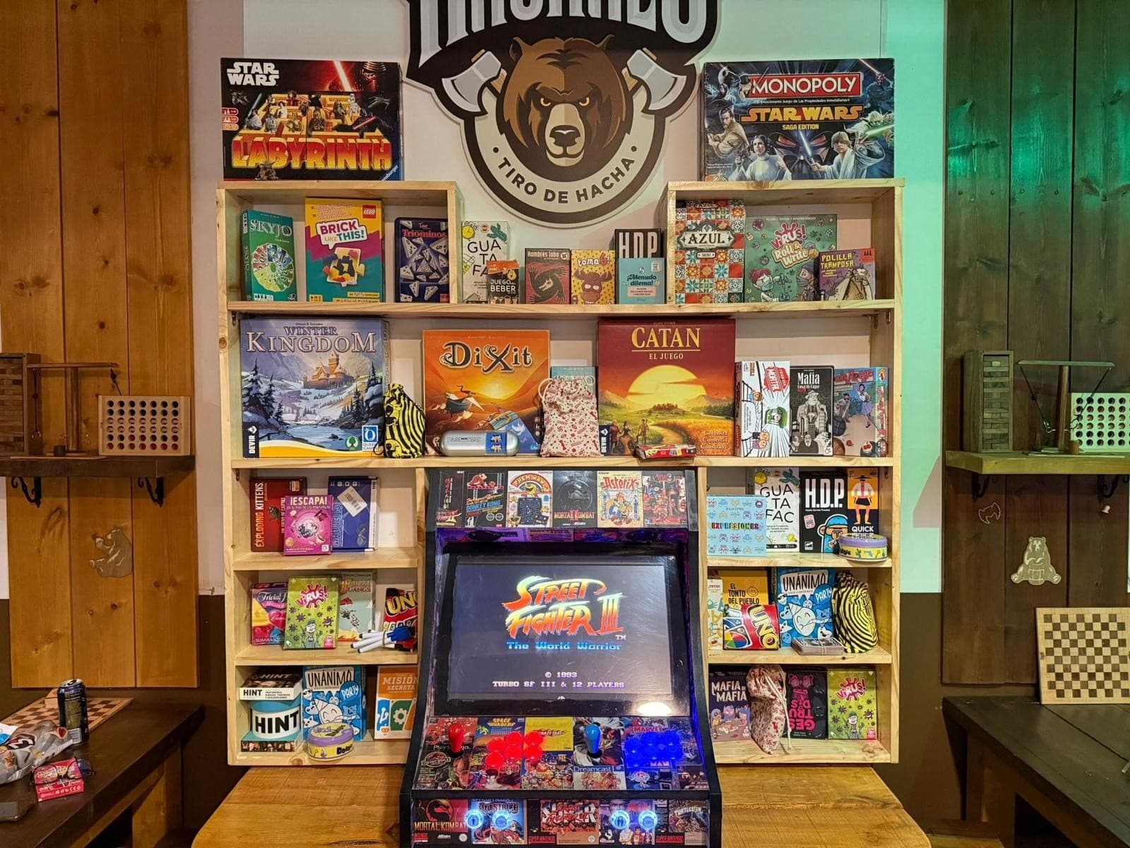 Madrid Thursday Board Games Night — Meet Locals & Travelers