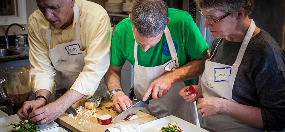 Master Buttercream Artistry in Essex Junction: Cake Decorating Workshop Experience