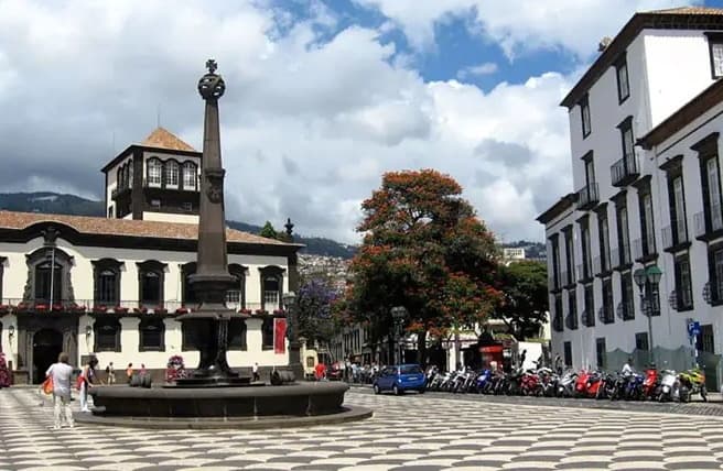 Cultural Walking Tour of Funchal with Lisbon On Travel