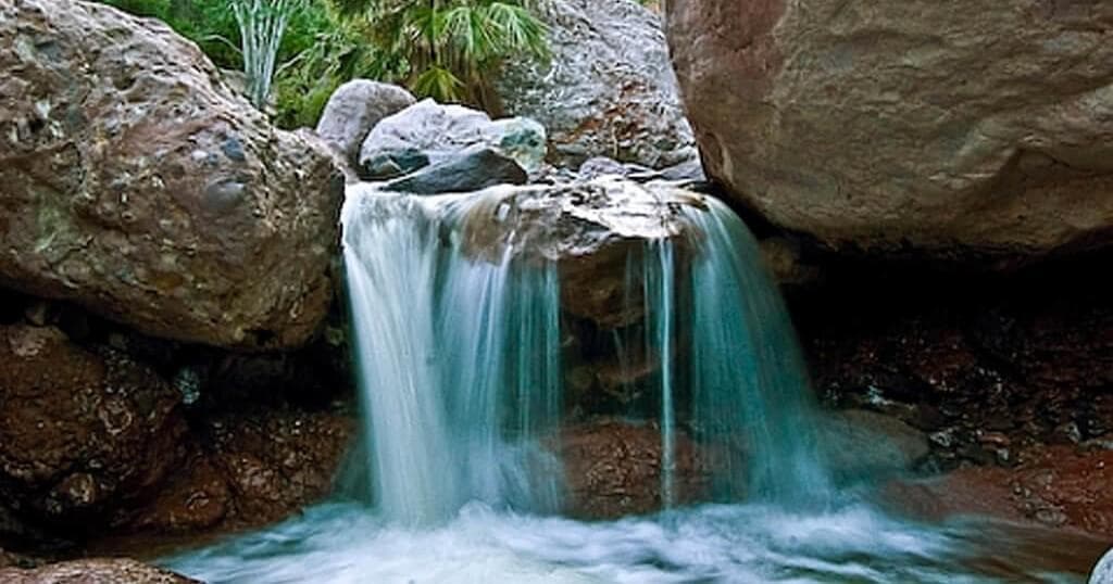 Baja Desert Climbing and Hiking in Tabor Canyon