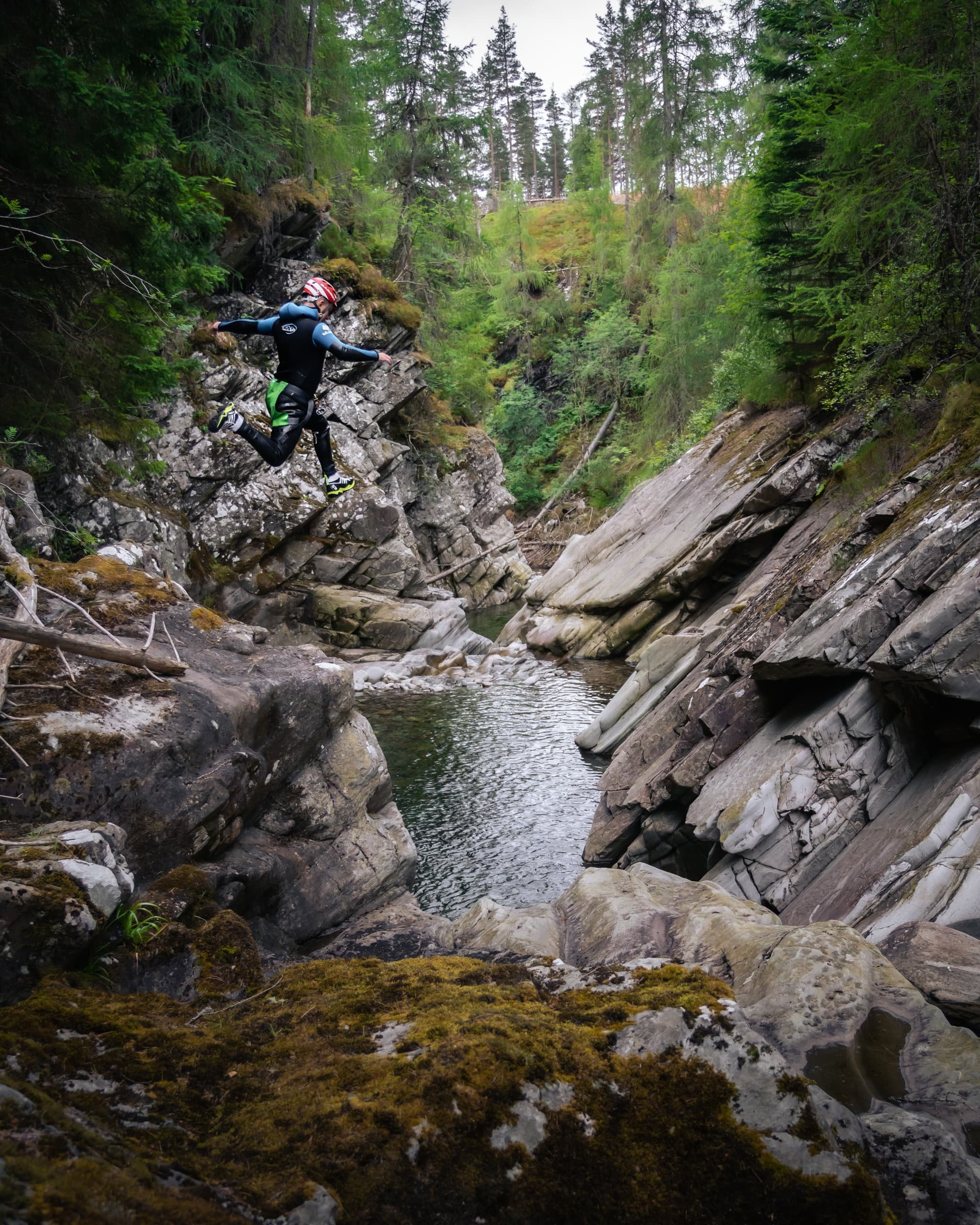 Canyoning in Scotland's Bruar Water with Scotland's Canyons