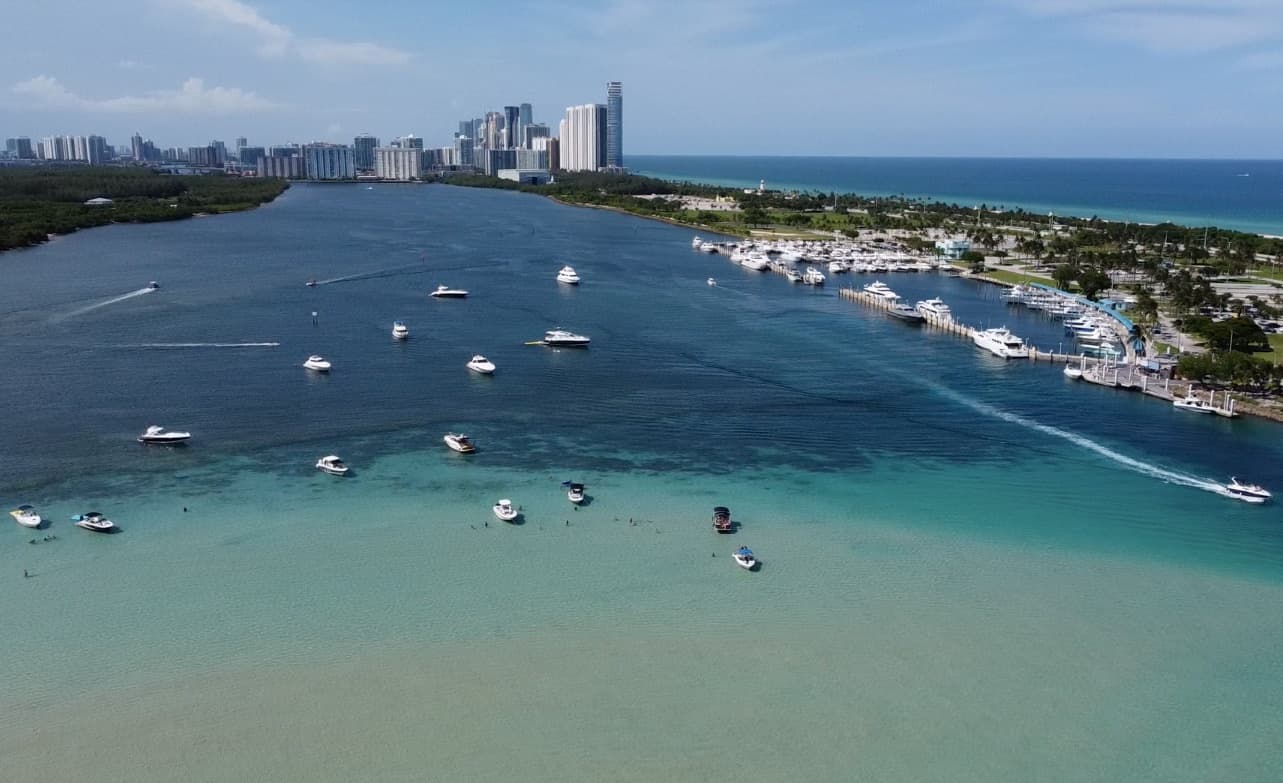 Boat Tour in Bal Harbour, Florida