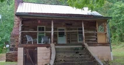Canoe & Kayak Tours with Eagle Bluff Resort in Illinois River