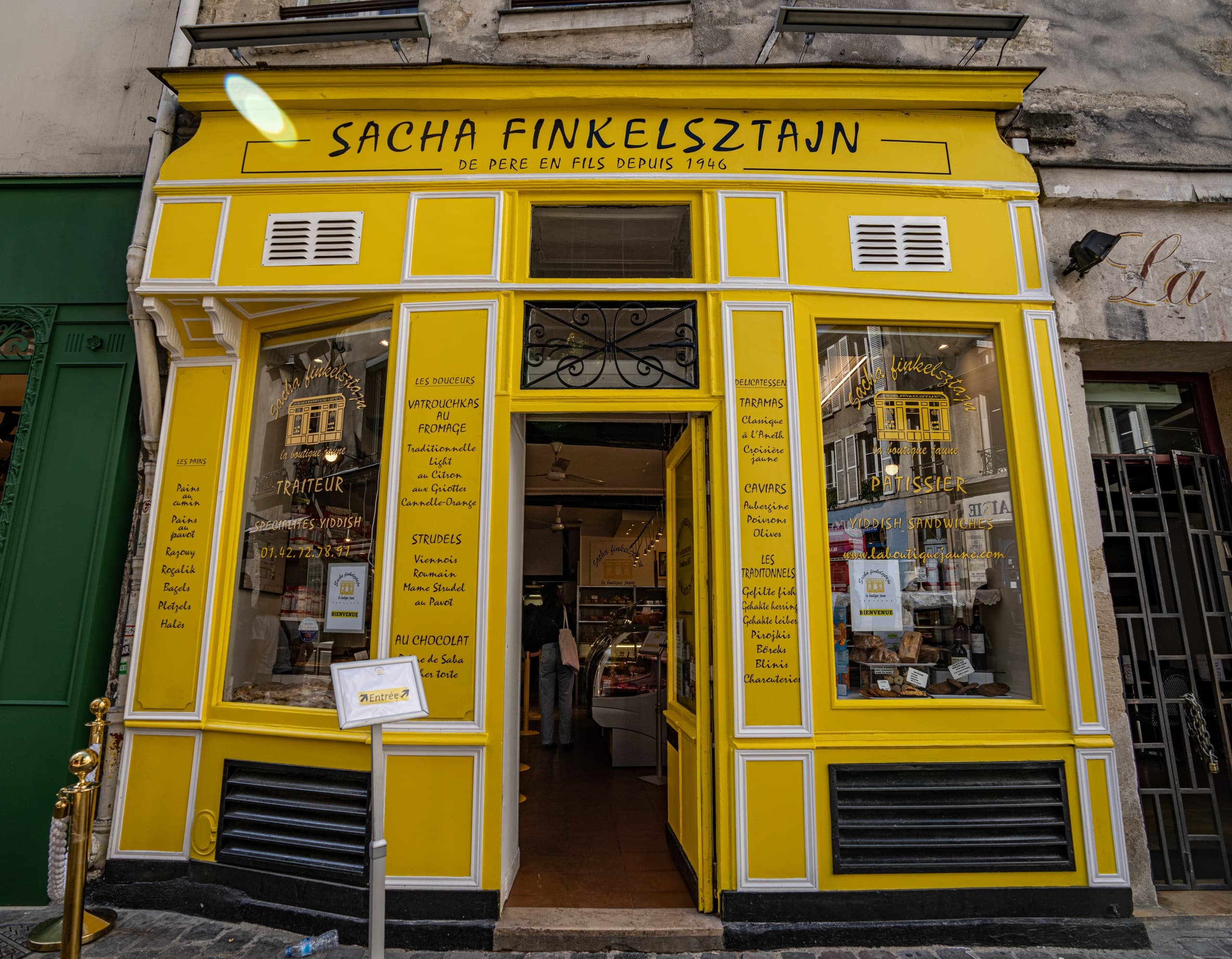 Jewish Marais Walking Tour with Walks in Europe