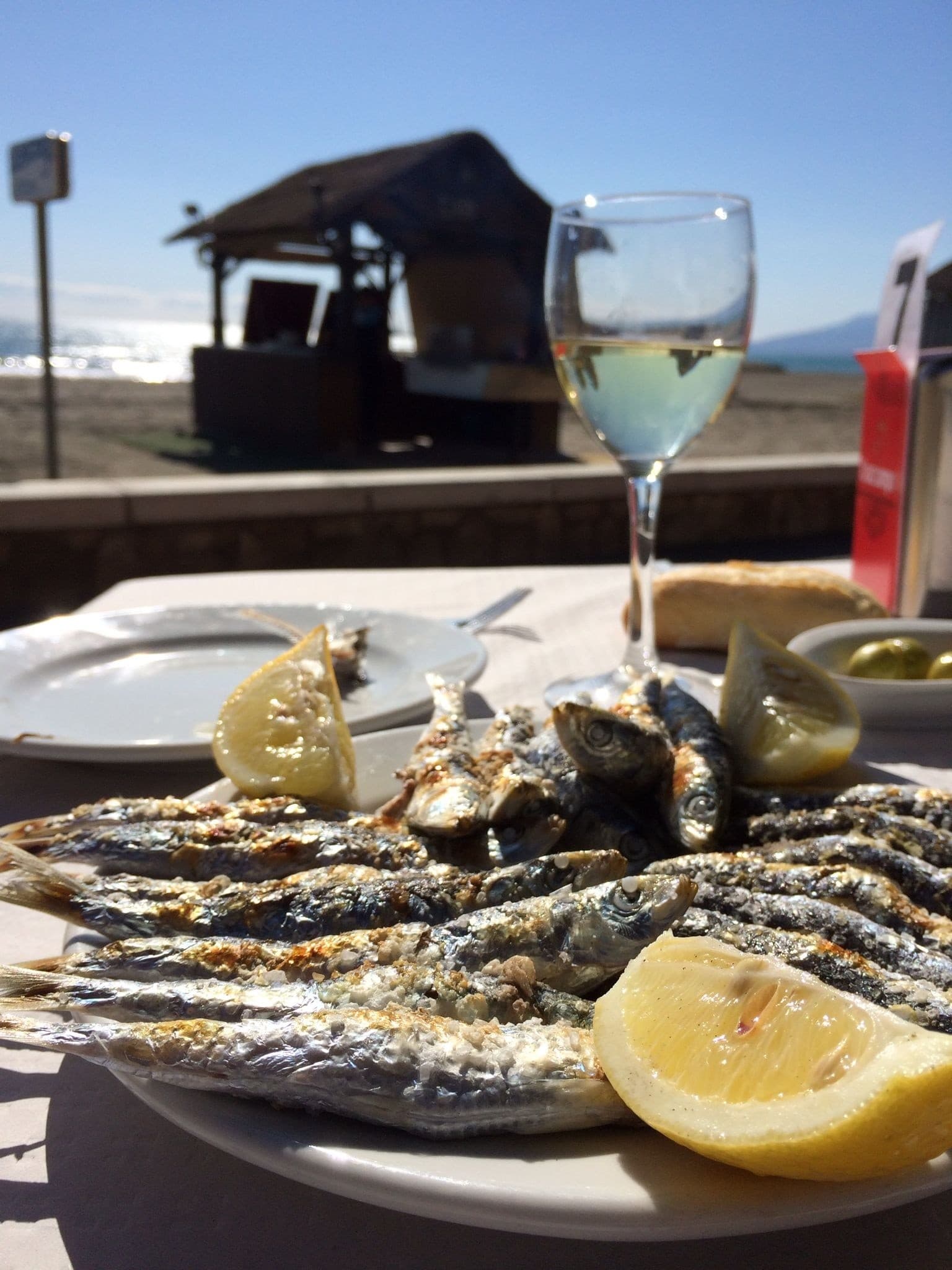 Private Electric Tuk Tuk and Seaside Feast: Tour Gastronomico in Málaga