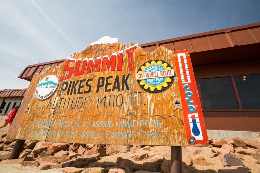 Pikes Peak & Garden of the Gods Tour by Explorer Tours