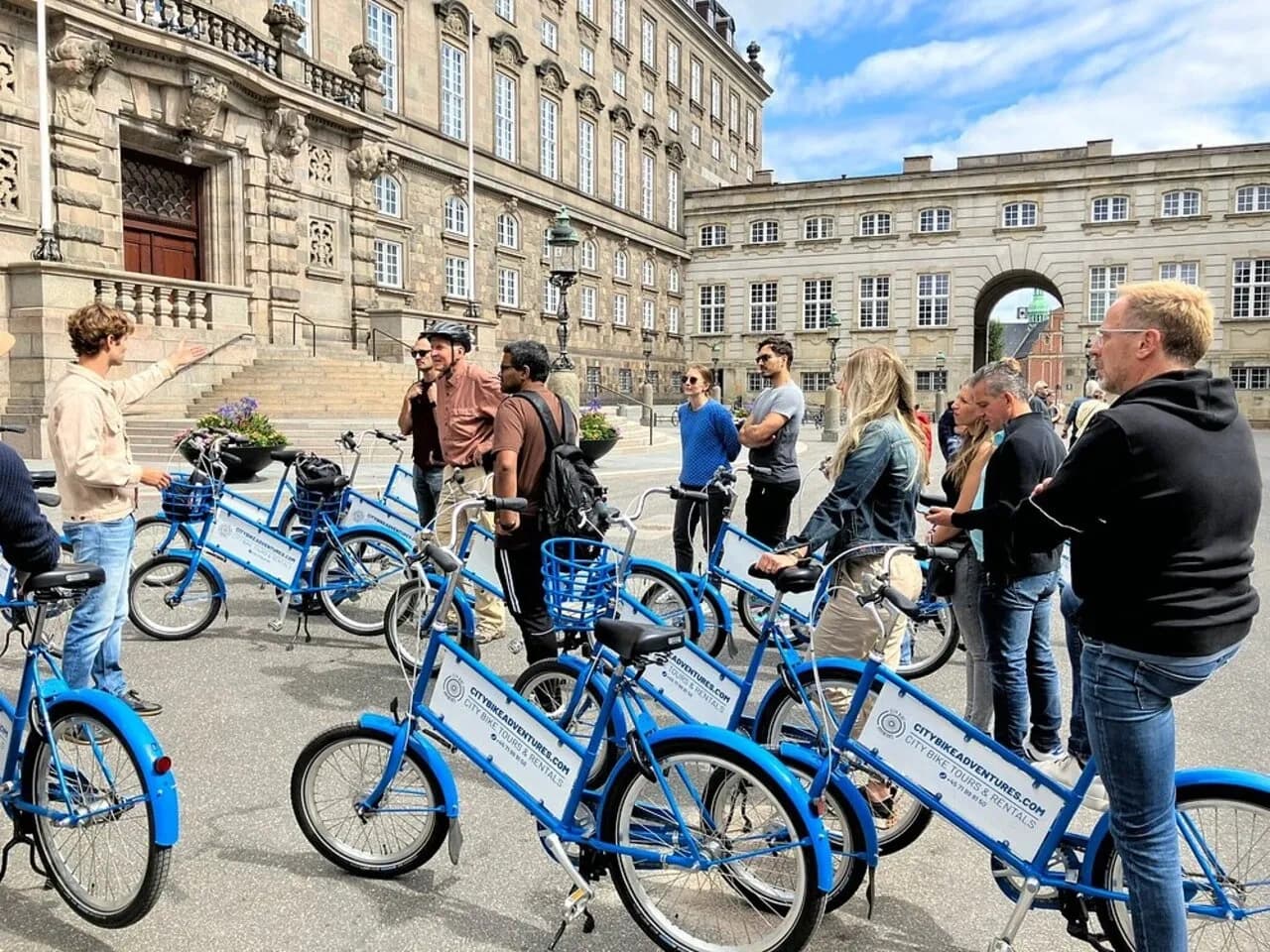 Copenhagen City Highlights Bike Tour: 2-Hour Guided Ride to Rosenborg, Nyhavn & The Little Mermaid