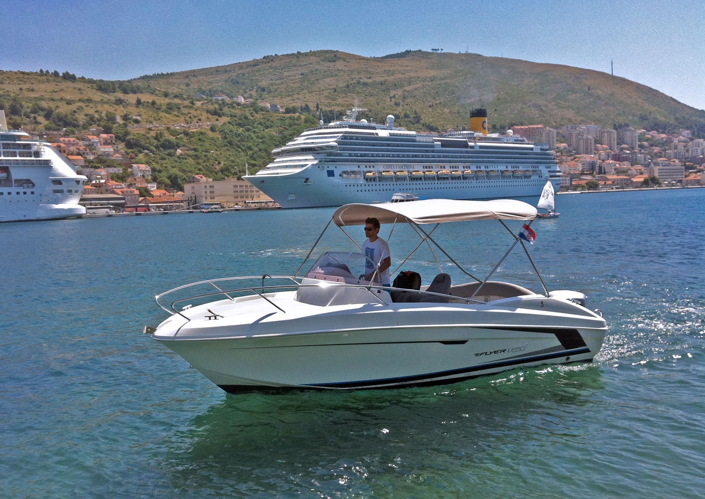 Private Beneteau Day Cruise to the Elaphite Islands from Dubrovnik photo 1
